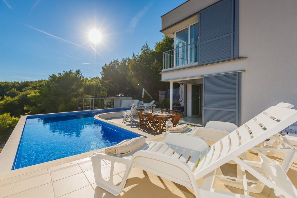 Villa Casabianca Milna  Esterno foto