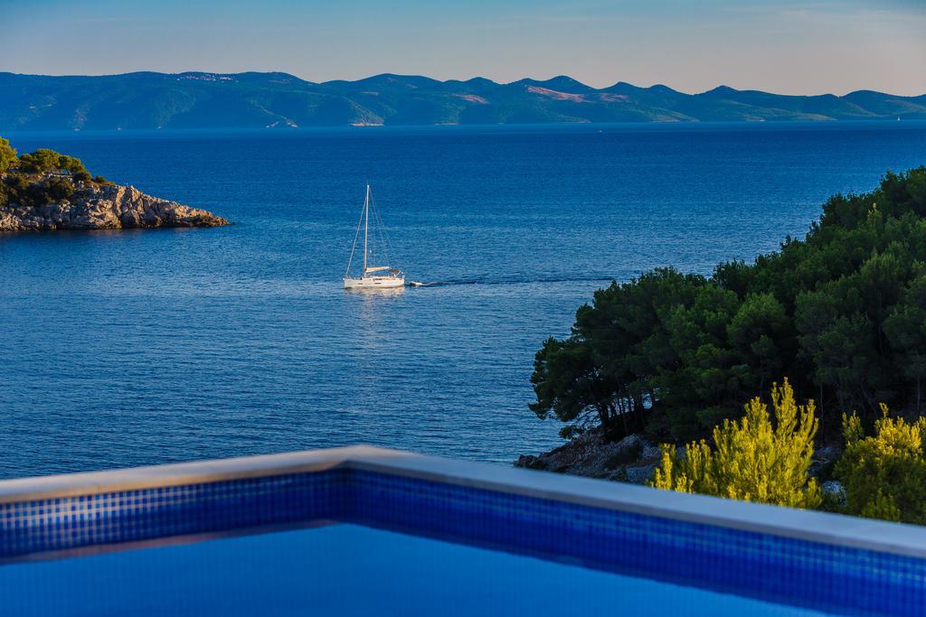 Villa Casabianca Milna  Esterno foto
